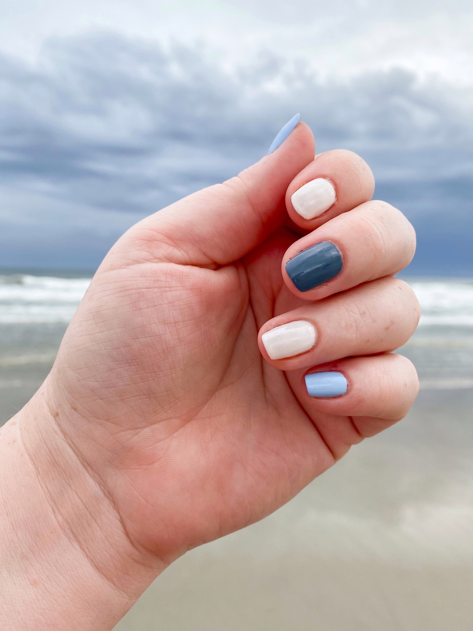 my new year/vacation nails! i got nail inspo from pinterest💚💜🖤 :  r/NailArt
