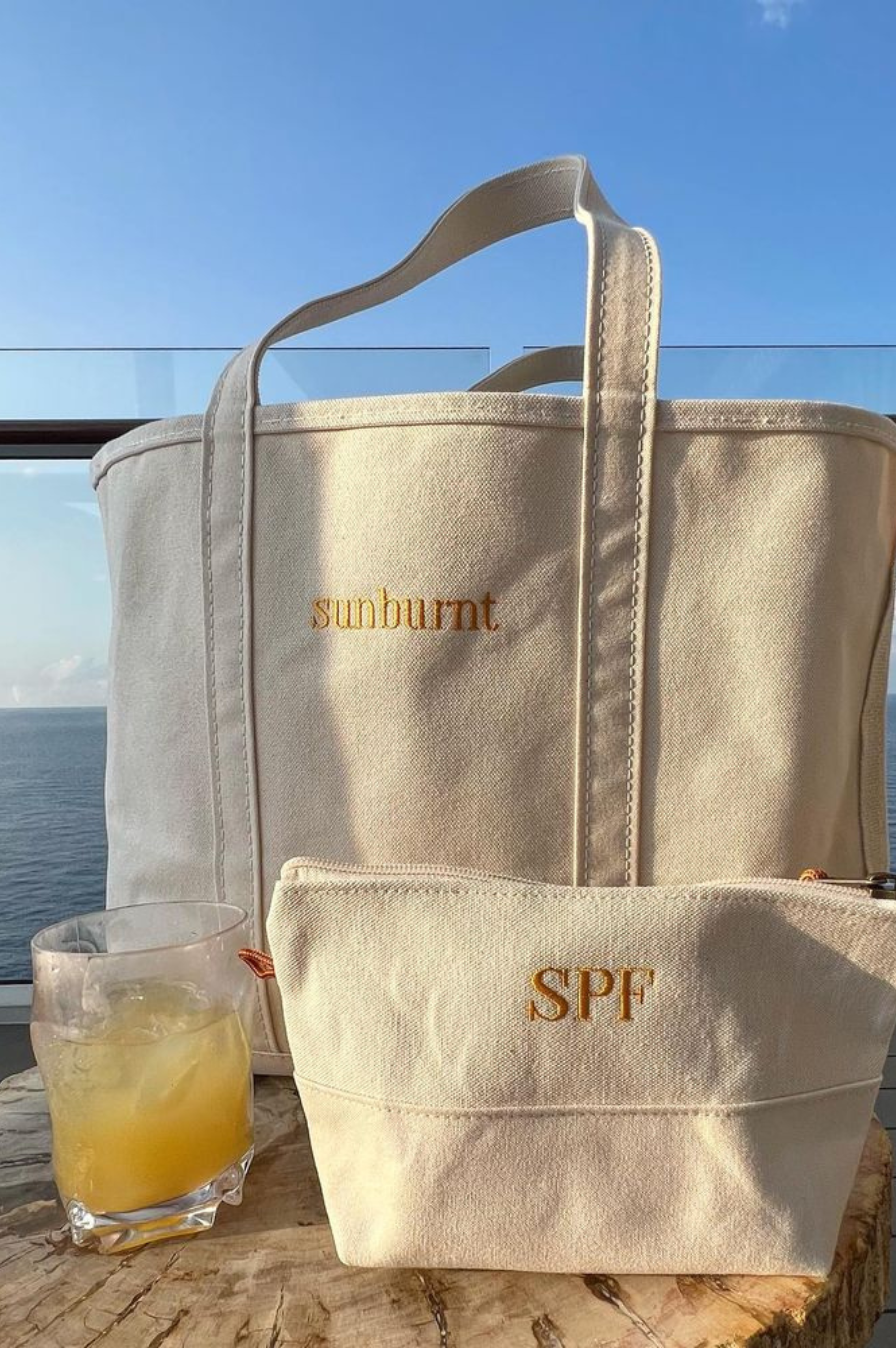 whats in my bag - beach edition